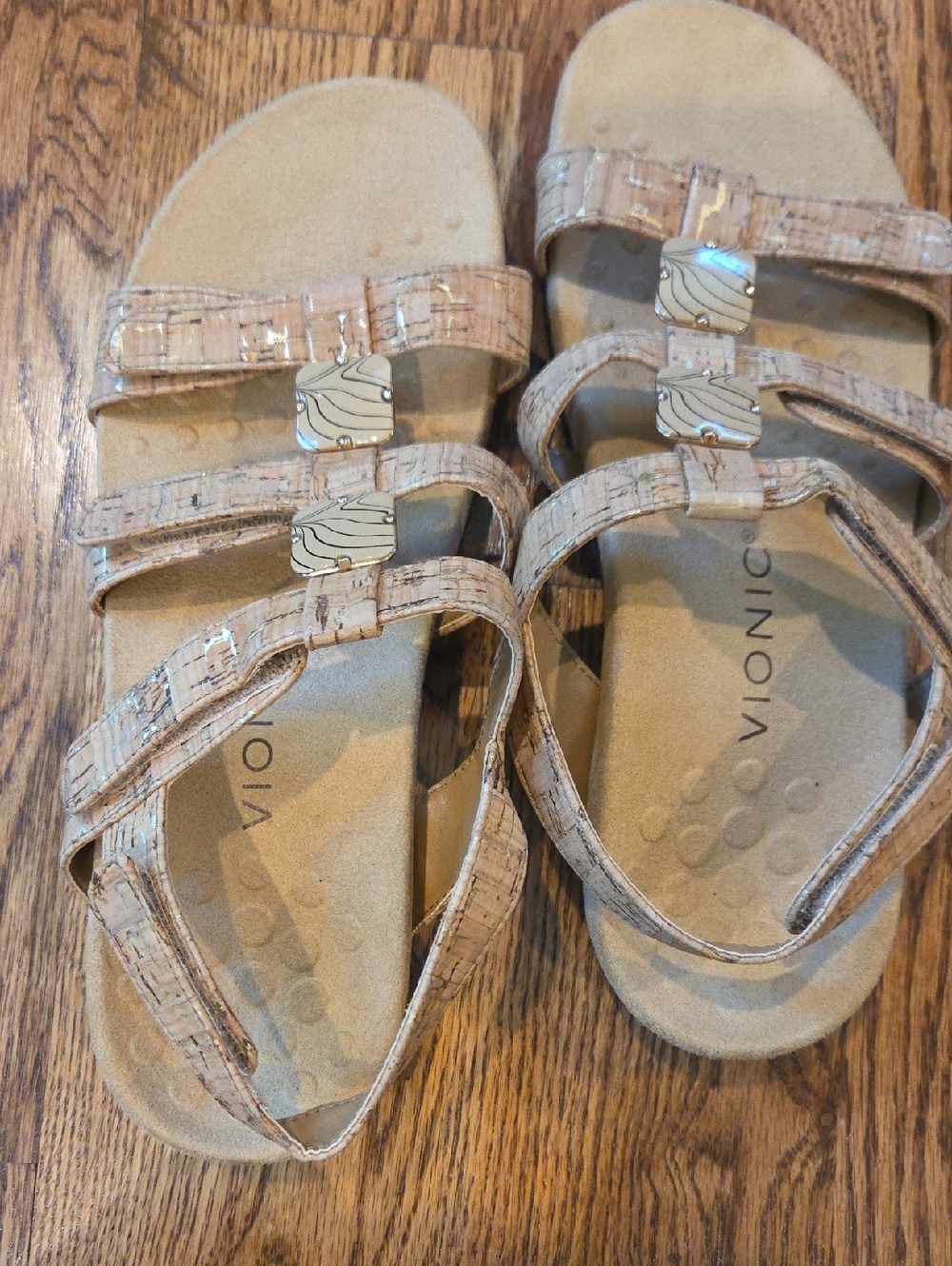 Vionic Beige Cork-Textured Strappy Sandals with Metal Accents Size 8